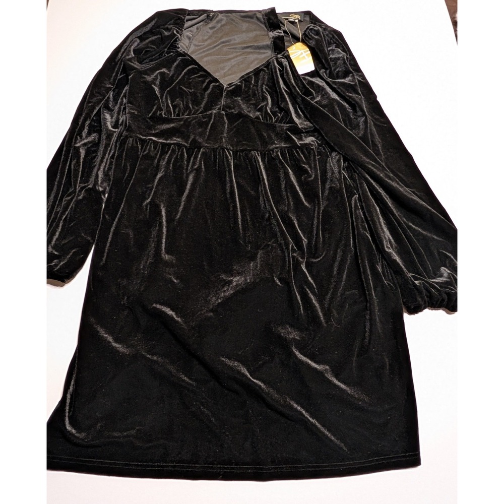 Suzanne Betro Black Velvet V-Neck Fit & Flare Dress XL NWT U1604236 Balloon Slv